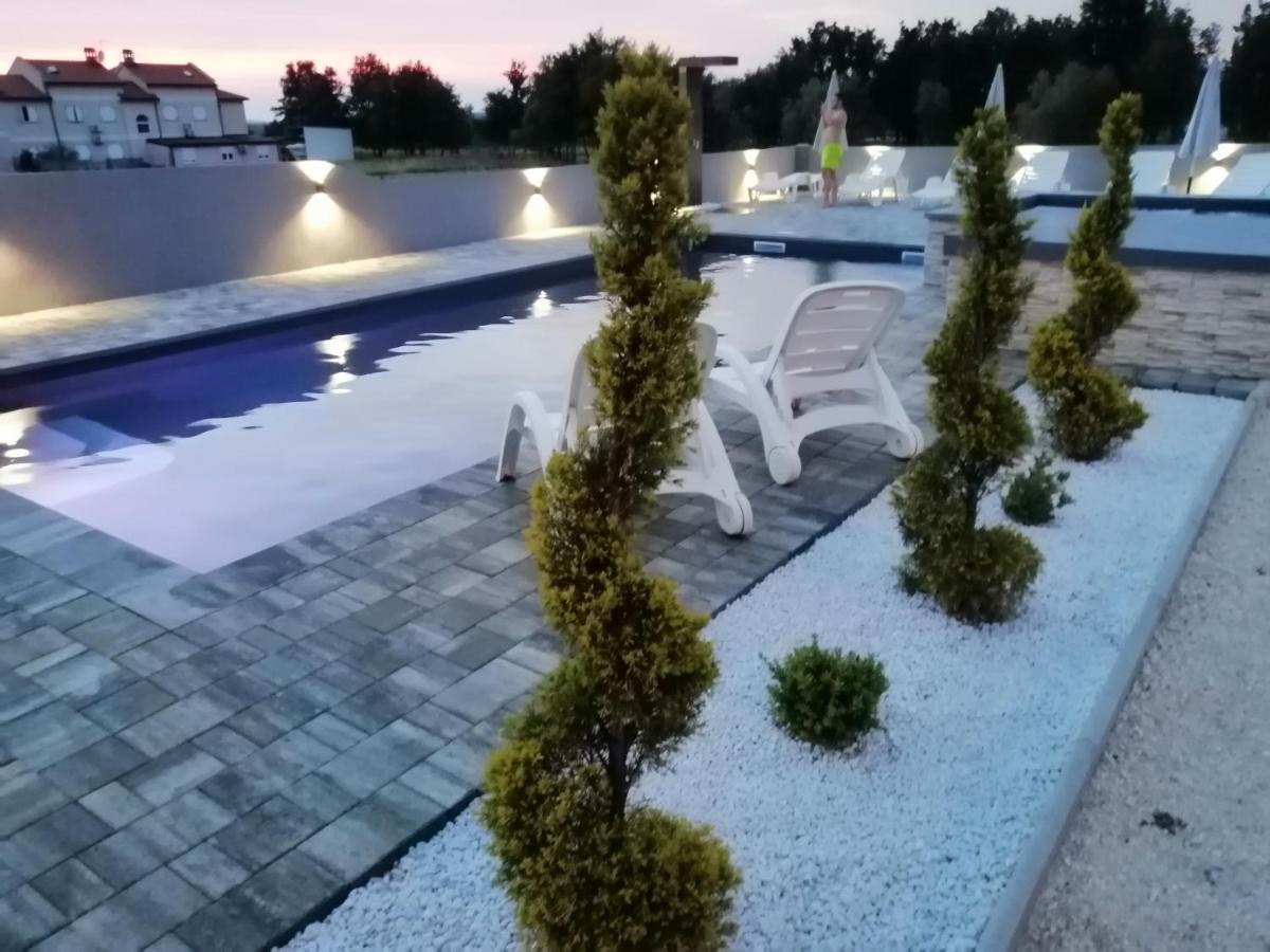 Apartments Katja بوريتش المظهر الخارجي الصورة