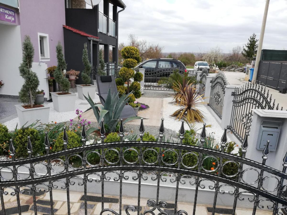 Apartments Katja بوريتش المظهر الخارجي الصورة